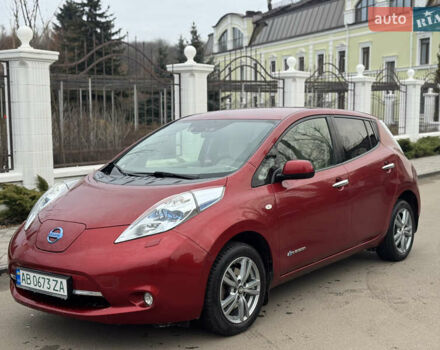 Красный Ниссан Лиф, объемом двигателя 0 л и пробегом 160 тыс. км за 3300 $, фото 1 на Automoto.ua
