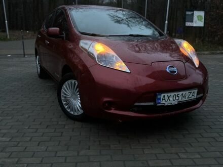 Червоний Ніссан Ліф, об'ємом двигуна 0 л та пробігом 150 тис. км за 3999 $, фото 1 на Automoto.ua
