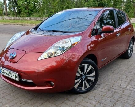 Червоний Ніссан Ліф, об'ємом двигуна 0 л та пробігом 96 тис. км за 9000 $, фото 1 на Automoto.ua