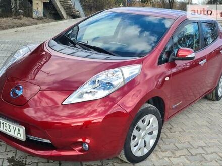 Красный Ниссан Лиф, объемом двигателя 0 л и пробегом 122 тыс. км за 4950 $, фото 1 на Automoto.ua