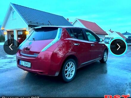 Червоний Ніссан Ліф, об'ємом двигуна 80 л та пробігом 230 тис. км за 6000 $, фото 1 на Automoto.ua