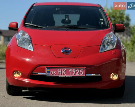 Красный Ниссан Лиф, объемом двигателя 0 л и пробегом 113 тыс. км за 6790 $, фото 1 на Automoto.ua