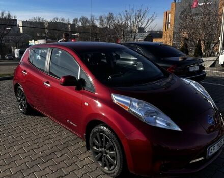 Червоний Ніссан Ліф, об'ємом двигуна 0 л та пробігом 110 тис. км за 6500 $, фото 1 на Automoto.ua