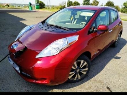 Червоний Ніссан Ліф, об'ємом двигуна 0 л та пробігом 39 тис. км за 10100 $, фото 1 на Automoto.ua