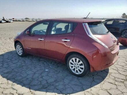 Красный Ниссан Лиф, объемом двигателя 0 л и пробегом 83 тыс. км за 4400 $, фото 1 на Automoto.ua