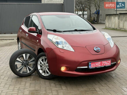 Красный Ниссан Лиф, объемом двигателя 0 л и пробегом 118 тыс. км за 6500 $, фото 1 на Automoto.ua