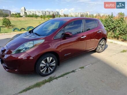 Ніссан Ліф 2016 у Херсоні на Automoto.ua Червоний Ніссан Ліф, об'ємом двигуна 0 л та пробігом 104 тис. км за 8500 $, фото 1 на Automoto.ua