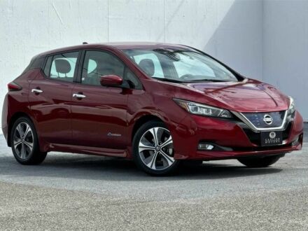 Ніссан Ліф 2018 у Житомирі на Automoto.ua Червоний Ніссан Ліф, об'ємом двигуна 0 л та пробігом 76 тис. км за 9000 $, фото 1 на Automoto.ua