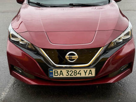 Червоний Ніссан Ліф, об'ємом двигуна 0 л та пробігом 74 тис. км за 14500 $, фото 1 на Automoto.ua