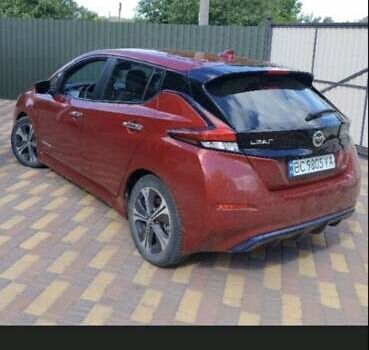 Червоний Ніссан Ліф, об'ємом двигуна 0 л та пробігом 72 тис. км за 11500 $, фото 1 на Automoto.ua