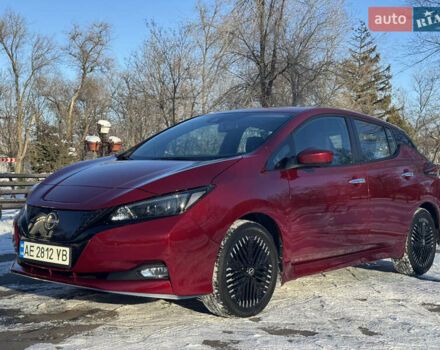 Красный Ниссан Лиф, объемом двигателя 0 л и пробегом 9 тыс. км за 20800 $, фото 1 на Automoto.ua