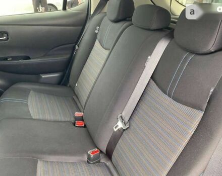 Ниссан Лиф, объемом двигателя 0 л и пробегом 64 тыс. км за 20000 $, фото 22 на Automoto.ua