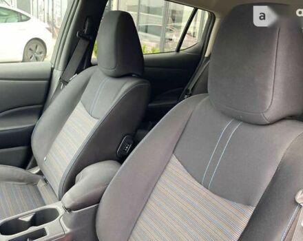 Ниссан Лиф, объемом двигателя 0 л и пробегом 64 тыс. км за 20000 $, фото 11 на Automoto.ua