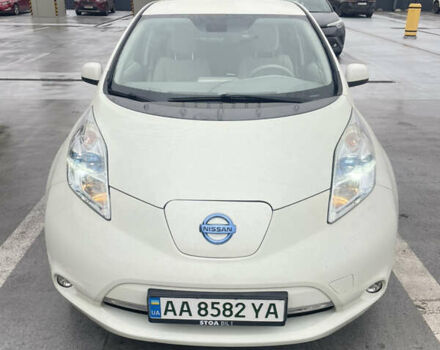 Ниссан Лиф, объемом двигателя 0 л и пробегом 102 тыс. км за 5400 $, фото 2 на Automoto.ua