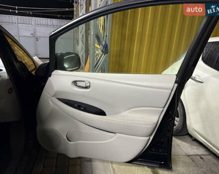 Ниссан Лиф, объемом двигателя 0 л и пробегом 114 тыс. км за 4850 $, фото 20 на Automoto.ua