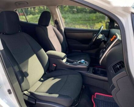 Ніссан Ліф, об'ємом двигуна 0 л та пробігом 175 тис. км за 4990 $, фото 19 на Automoto.ua