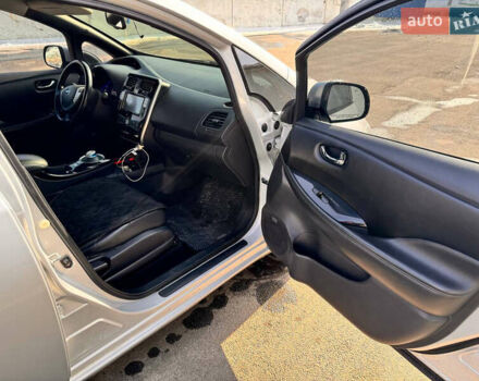 Ниссан Лиф, объемом двигателя 0 л и пробегом 100 тыс. км за 9000 $, фото 4 на Automoto.ua