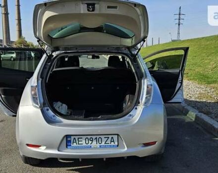 Ниссан Лиф, объемом двигателя 0 л и пробегом 97 тыс. км за 7400 $, фото 4 на Automoto.ua