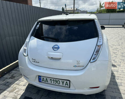 Ниссан Лиф, объемом двигателя 0 л и пробегом 130 тыс. км за 6200 $, фото 6 на Automoto.ua