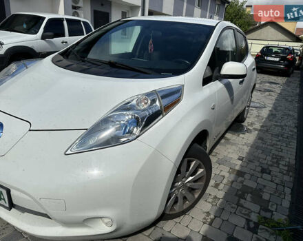 Ниссан Лиф, объемом двигателя 0 л и пробегом 130 тыс. км за 6200 $, фото 5 на Automoto.ua