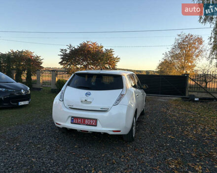 Ниссан Лиф 2014 в Луцке на Automoto.ua Ниссан Лиф, объемом двигателя 0 л и пробегом 117 тыс. км за 6000 $, фото 4 на Automoto.ua