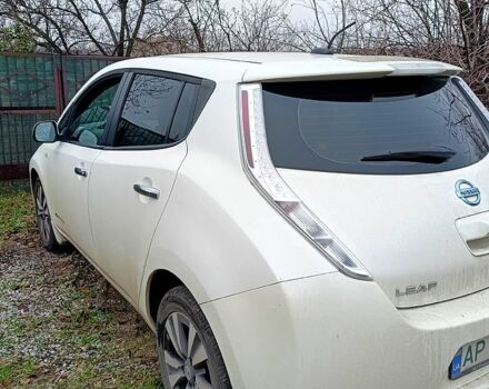 Ниссан Лиф, объемом двигателя 80 л и пробегом 170 тыс. км за 6500 $, фото 6 на Automoto.ua