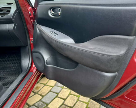 Ниссан Лиф, объемом двигателя 0 л и пробегом 97 тыс. км за 5900 $, фото 24 на Automoto.ua