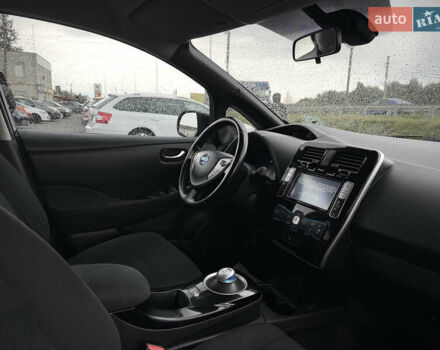 Ниссан Лиф, объемом двигателя 0 л и пробегом 116 тыс. км за 7800 $, фото 34 на Automoto.ua