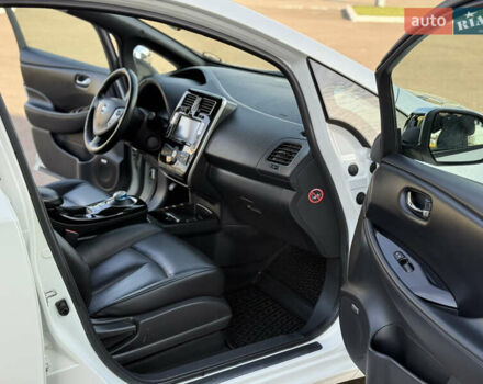 Ниссан Лиф, объемом двигателя 0 л и пробегом 144 тыс. км за 7100 $, фото 18 на Automoto.ua