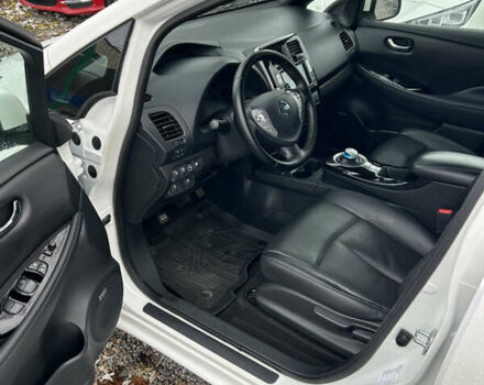 Ниссан Лиф, объемом двигателя 0 л и пробегом 114 тыс. км за 7200 $, фото 2 на Automoto.ua