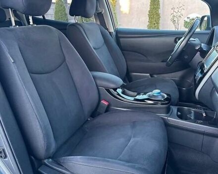 Ниссан Лиф, объемом двигателя 0 л и пробегом 125 тыс. км за 6950 $, фото 4 на Automoto.ua
