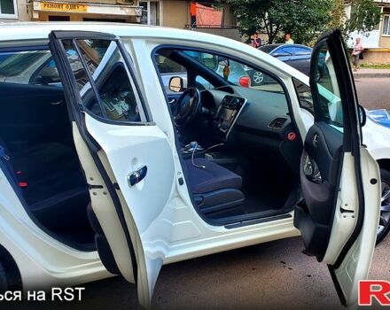 Ниссан Лиф, объемом двигателя 0 л и пробегом 140 тыс. км за 8500 $, фото 1 на Automoto.ua