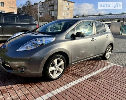 Ниссан Лиф, объемом двигателя 0 л и пробегом 66 тыс. км за 10000 $, фото 5 на Automoto.ua