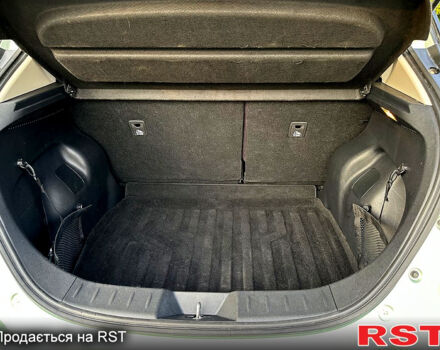 Ниссан Лиф, объемом двигателя 0.11 л и пробегом 136 тыс. км за 11800 $, фото 9 на Automoto.ua