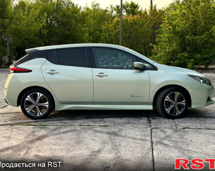 Ниссан Лиф, объемом двигателя 0.11 л и пробегом 136 тыс. км за 11800 $, фото 4 на Automoto.ua