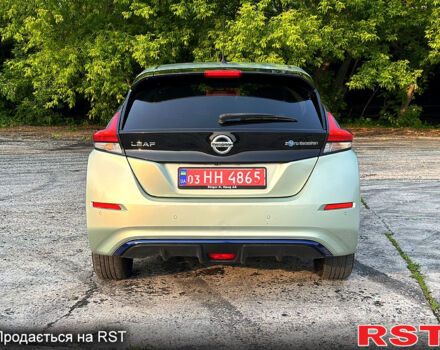 Ниссан Лиф, объемом двигателя 0.11 л и пробегом 136 тыс. км за 11800 $, фото 2 на Automoto.ua