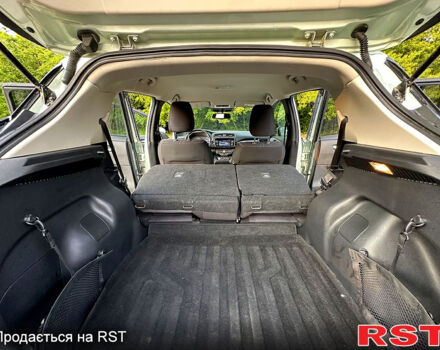 Ниссан Лиф, объемом двигателя 0.11 л и пробегом 136 тыс. км за 11800 $, фото 10 на Automoto.ua