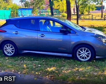 Ниссан Лиф, объемом двигателя 0.11 л и пробегом 103 тыс. км за 13300 $, фото 2 на Automoto.ua
