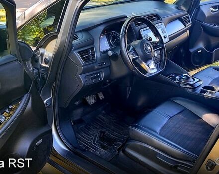 Ниссан Лиф, объемом двигателя 0.11 л и пробегом 103 тыс. км за 13300 $, фото 7 на Automoto.ua