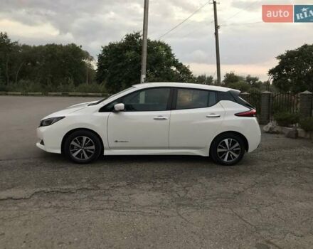 Ниссан Лиф, объемом двигателя 0 л и пробегом 15 тыс. км за 16200 $, фото 6 на Automoto.ua