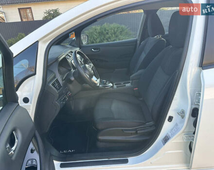 Ниссан Лиф, объемом двигателя 0 л и пробегом 132 тыс. км за 12200 $, фото 56 на Automoto.ua