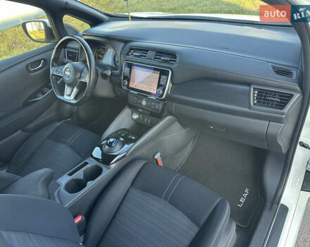 Ниссан Лиф, объемом двигателя 0 л и пробегом 132 тыс. км за 12200 $, фото 46 на Automoto.ua