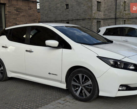 Ниссан Лиф, объемом двигателя 0 л и пробегом 92 тыс. км за 12900 $, фото 5 на Automoto.ua