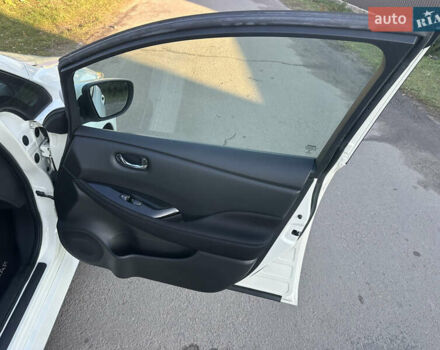 Ниссан Лиф, объемом двигателя 0 л и пробегом 132 тыс. км за 12200 $, фото 44 на Automoto.ua