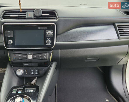 Ниссан Лиф, объемом двигателя 0 л и пробегом 92 тыс. км за 12900 $, фото 23 на Automoto.ua
