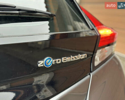 Ниссан Лиф, объемом двигателя 0 л и пробегом 179 тыс. км за 12800 $, фото 13 на Automoto.ua