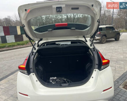 Ніссан Ліф, об'ємом двигуна 0 л та пробігом 32 тис. км за 13999 $, фото 12 на Automoto.ua