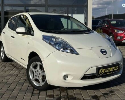 Ніссан Ліф 2012 у Мукачево на Automoto.ua Ніссан Ліф, об'ємом двигуна 0 л та пробігом 123 тис. км за 7850 $, фото 1 на Automoto.ua