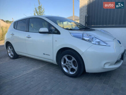 Ниссан Лиф, объемом двигателя 0 л и пробегом 77 тыс. км за 6500 $, фото 1 на Automoto.ua
