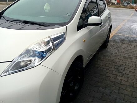 Ниссан Лиф, объемом двигателя 80 л и пробегом 137 тыс. км за 5700 $, фото 1 на Automoto.ua